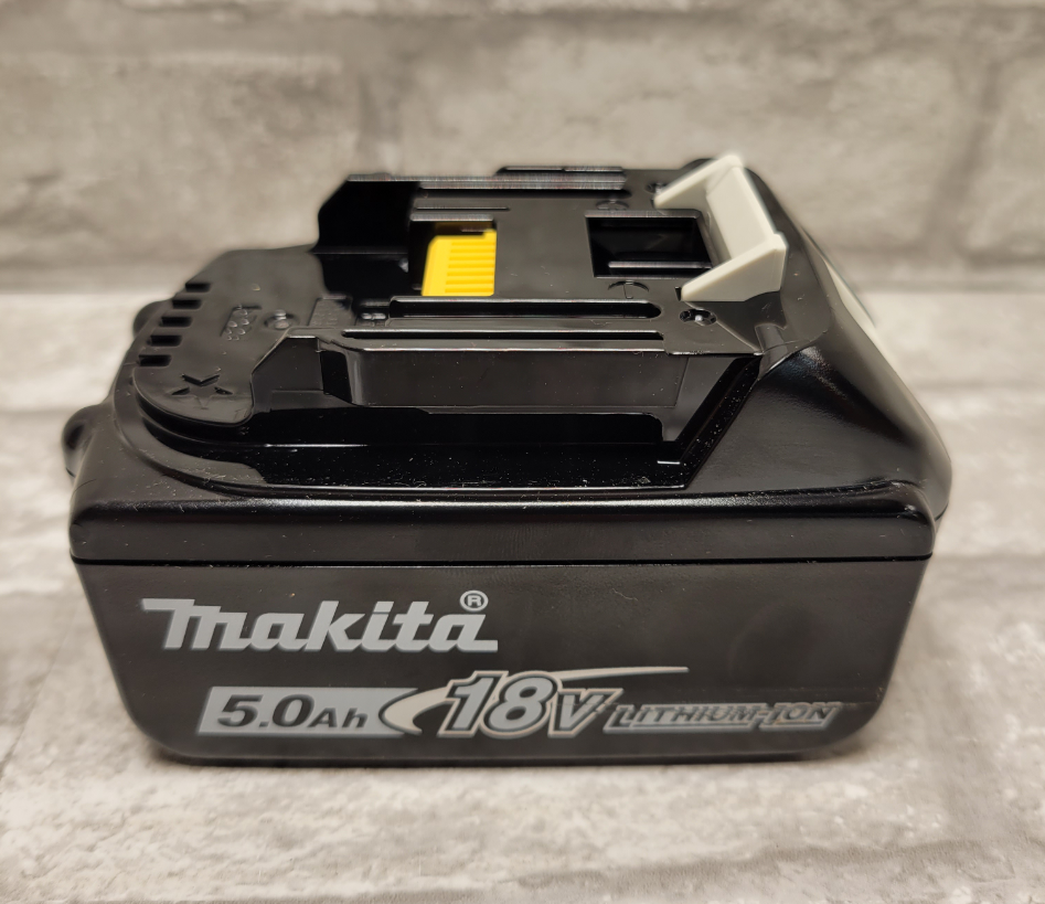 Makita 18V LXT Battery Pack 5.0Ah BL1850B *OPEN BOX* (7953720574190)